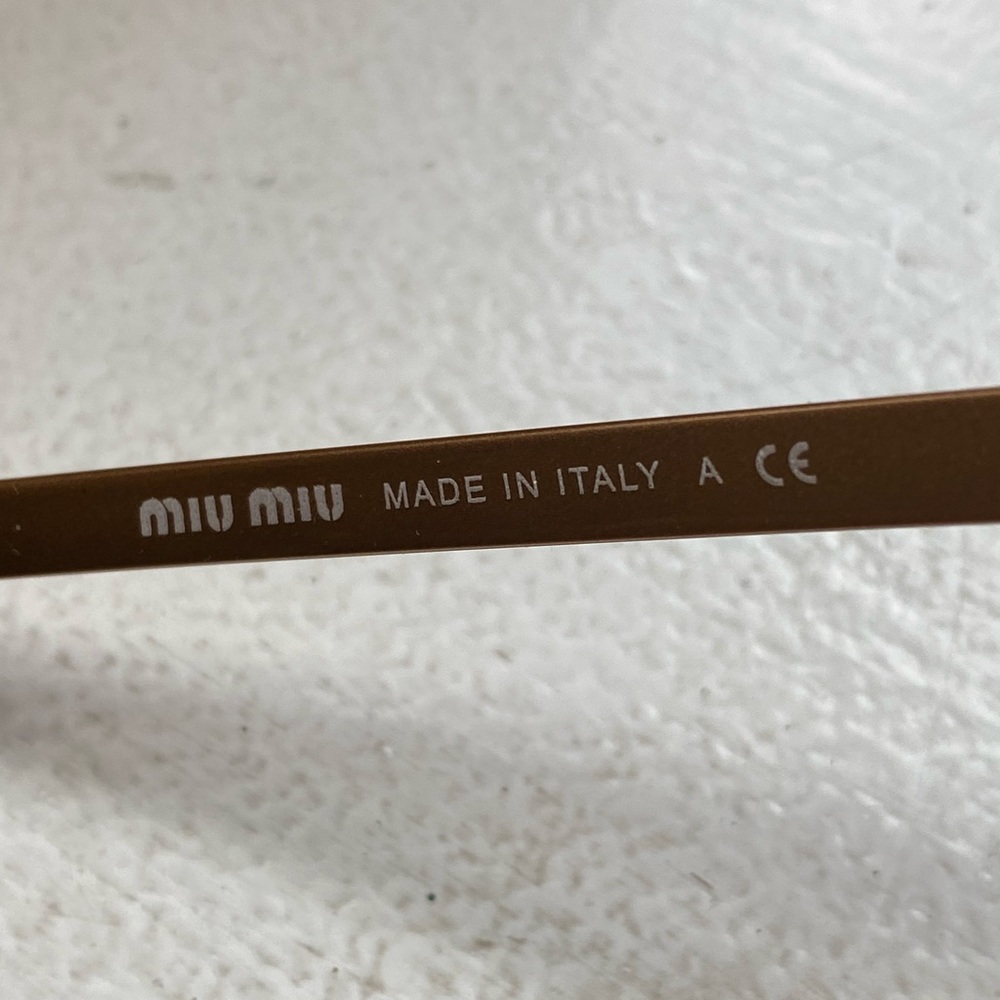 Miu Miu Big Apple Sunglasses. - Picture 6 of 7